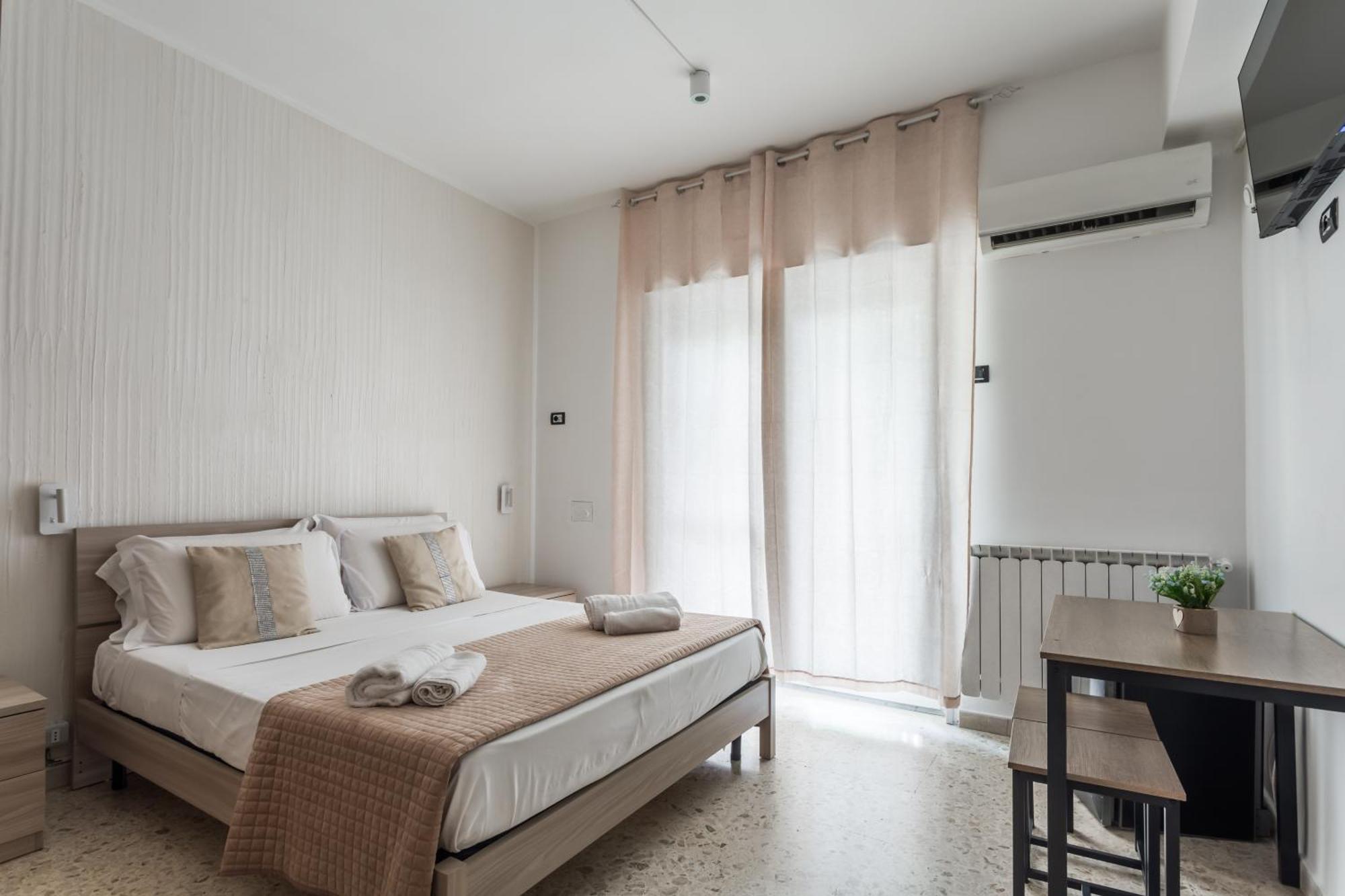 Napoli Fly Guest House 290 Екстер'єр фото