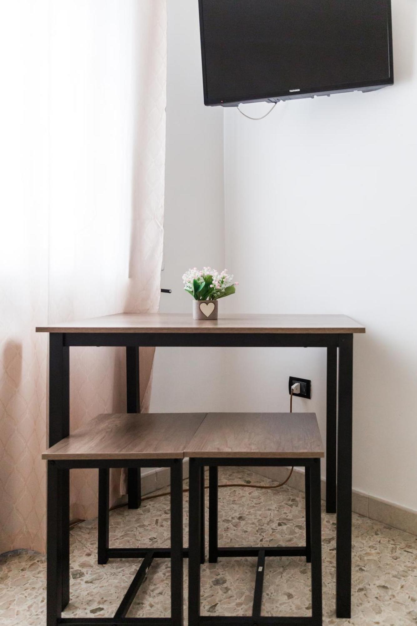 Napoli Fly Guest House 290 Екстер'єр фото