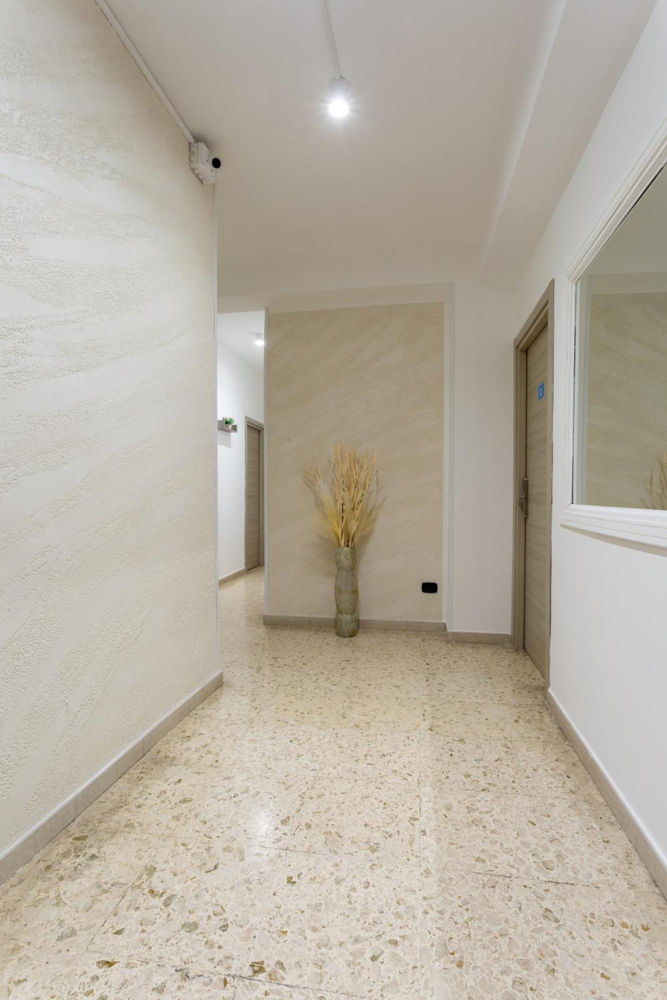 Napoli Fly Guest House 290 Екстер'єр фото