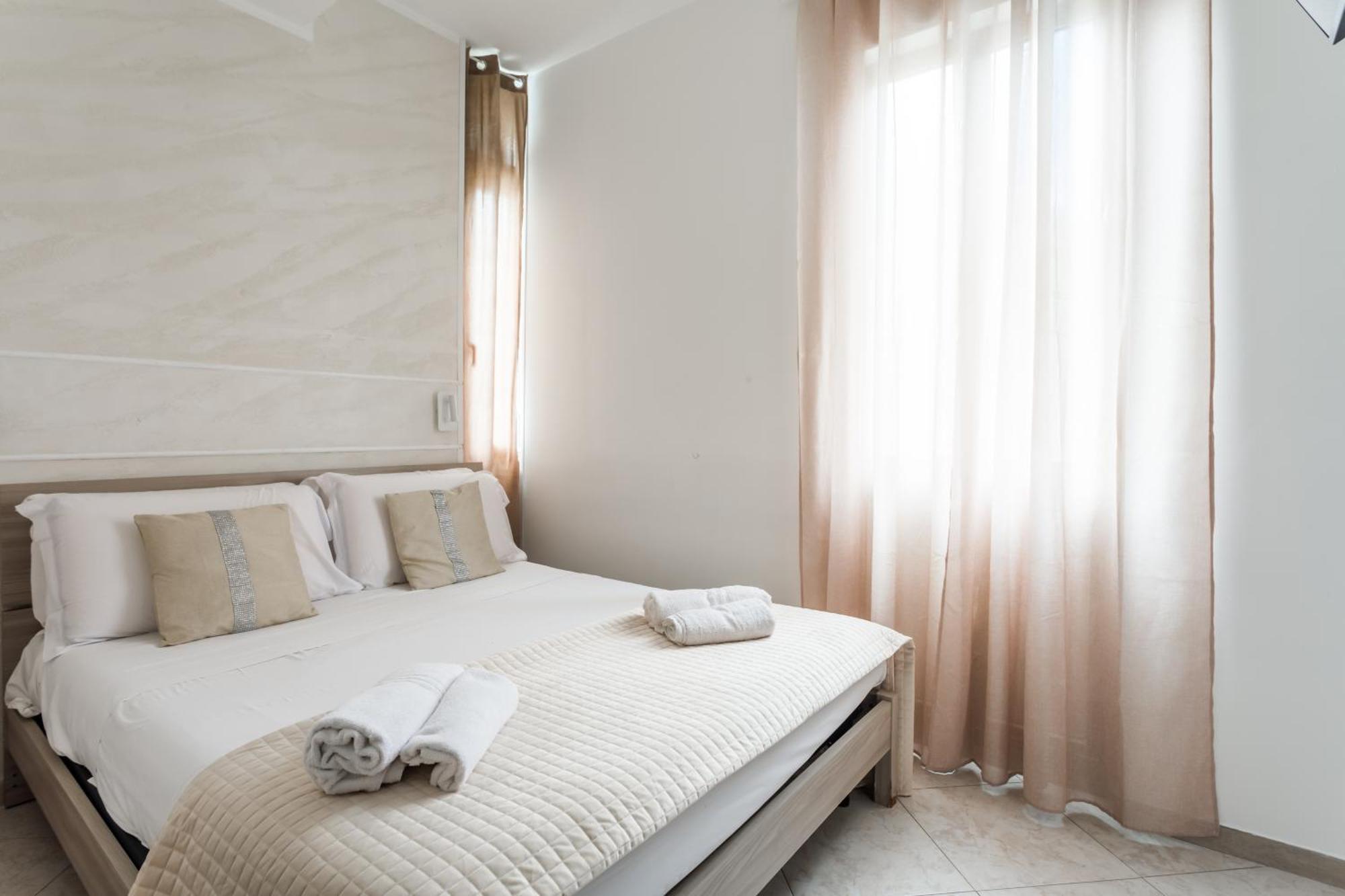 Napoli Fly Guest House 290 Екстер'єр фото